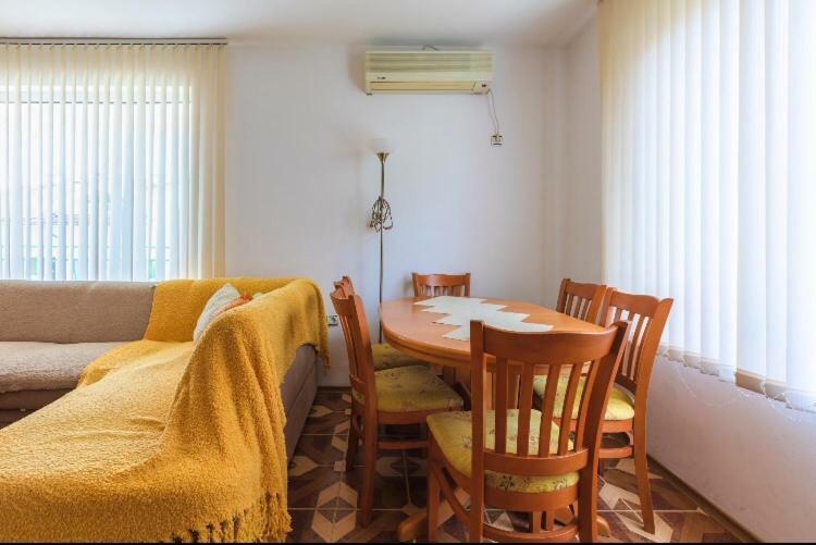 Duplex Apartments 圣弗拉斯 外观 照片